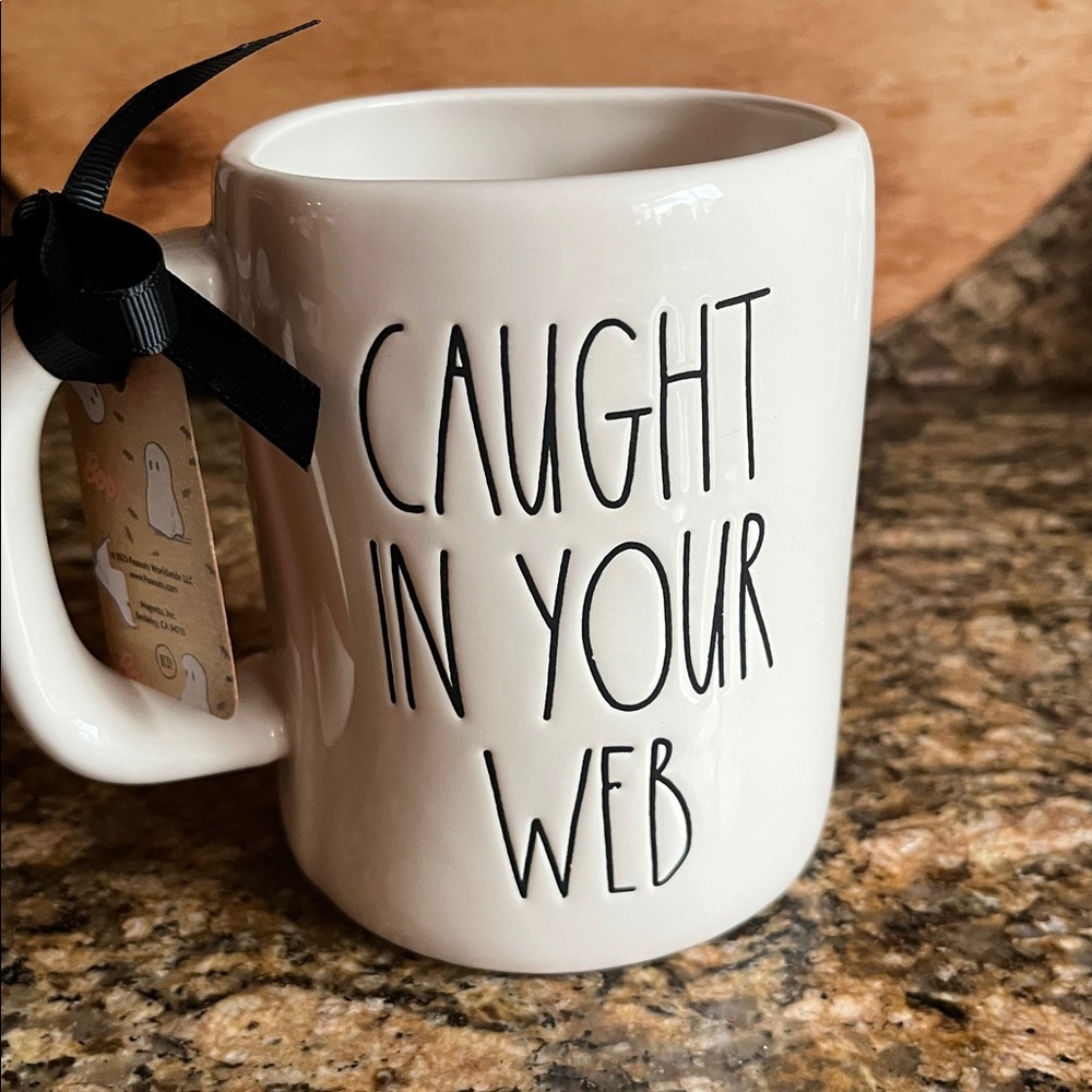 🧡NEW Rae Dunn Halloween 3D “CAUGHT IN YOUR WEB” Snoopy Peanuts Double Sided Mug🖤